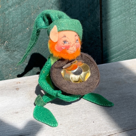 Annalee | Vintage 1993 Sitting Leprechaun